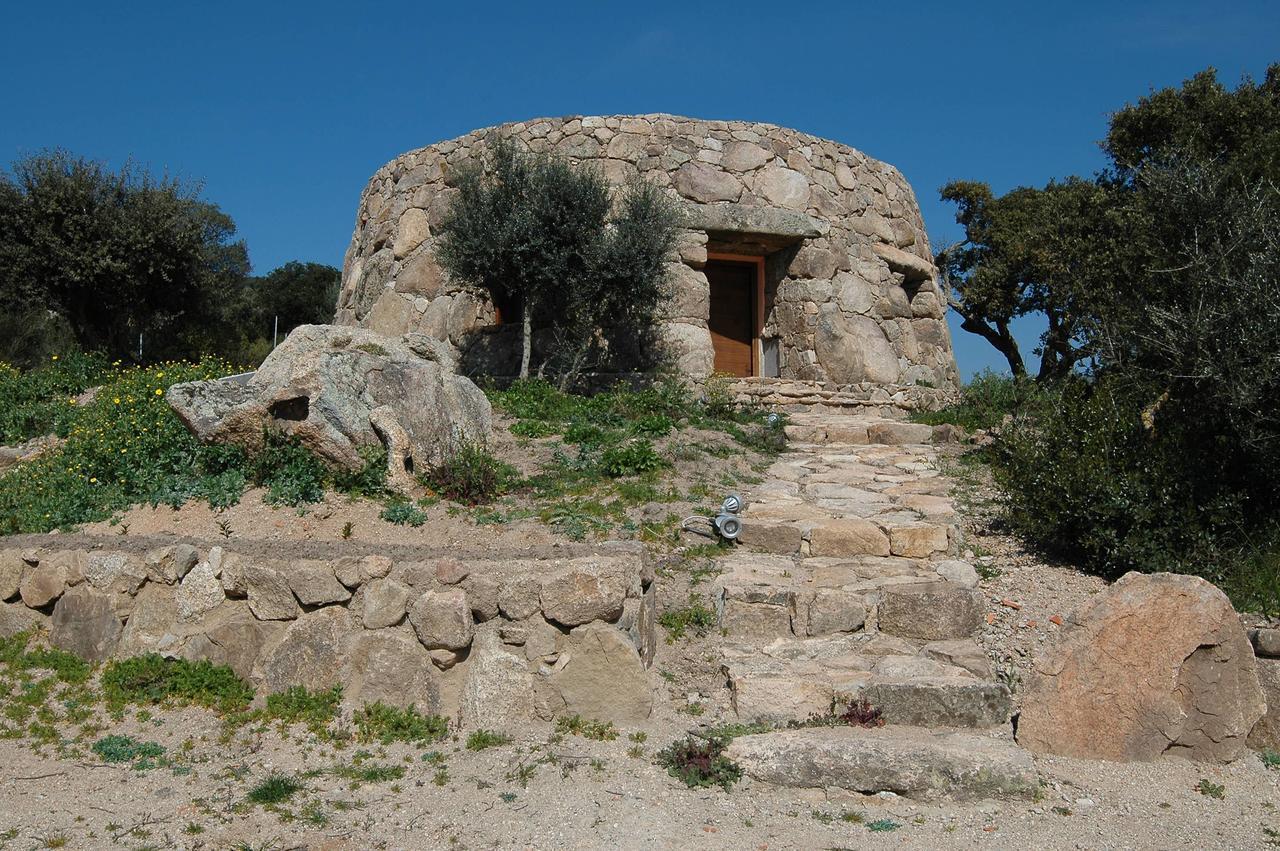 Bed and Breakfast Il Nuraghe Del Lago Coghinas Oschiri Экстерьер фото