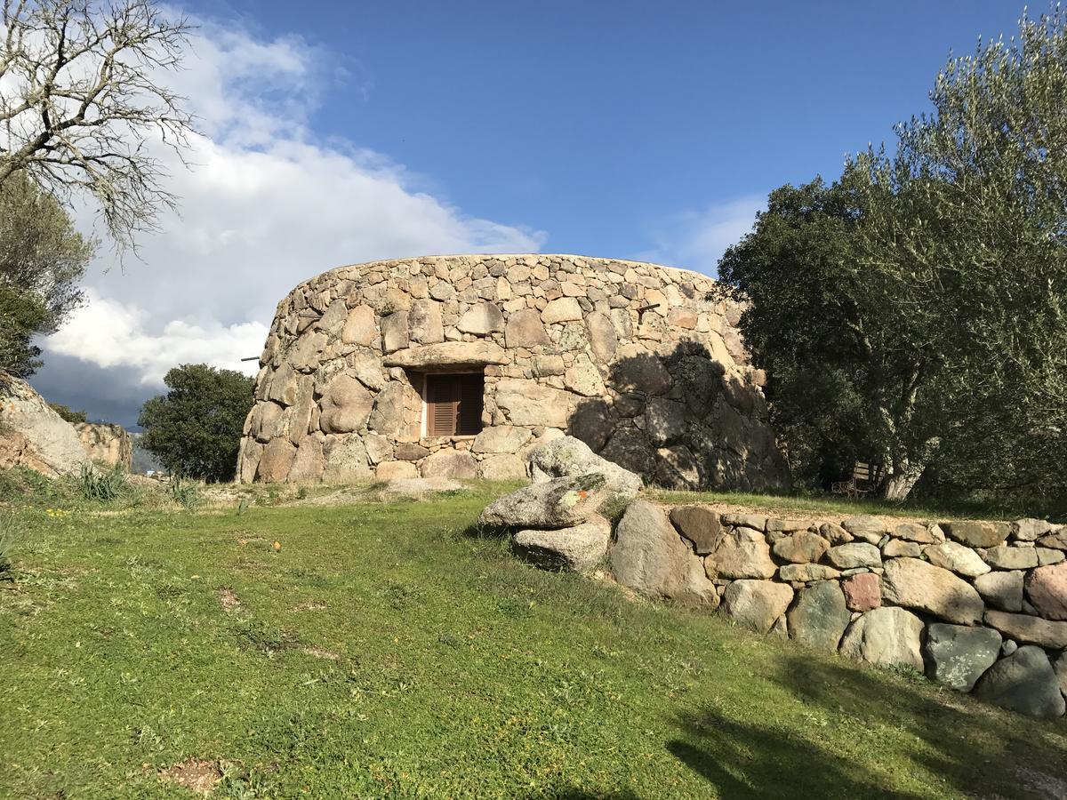 Bed and Breakfast Il Nuraghe Del Lago Coghinas Oschiri Экстерьер фото